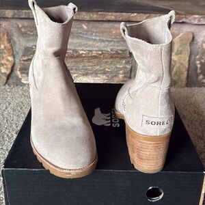 Sorel Cate pull on waterproof ankle boots